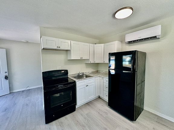 2nd image of 4694 16th Ave S #B