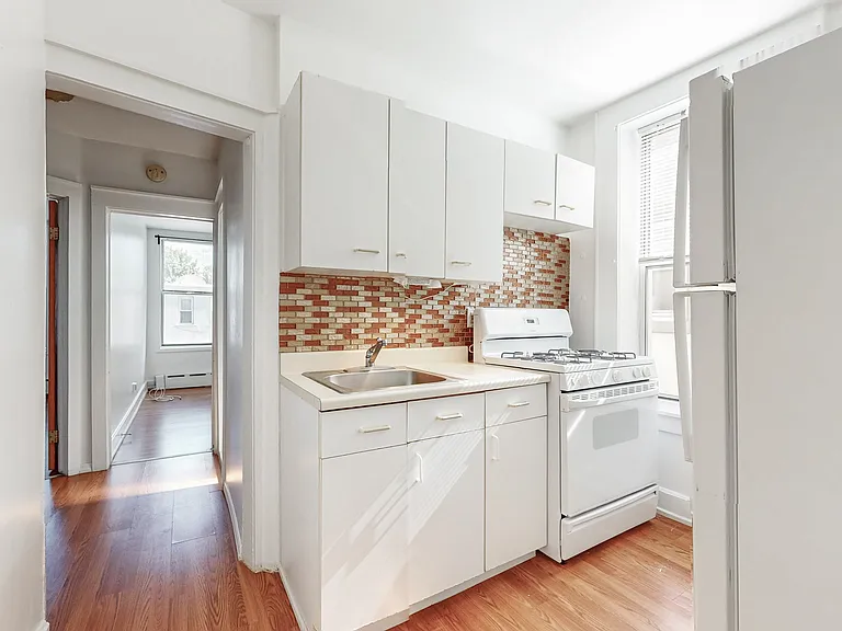 23-45 24th St #2R — Photo 13