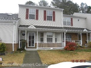 408 Crescent Ct, Yorktown, VA 23693