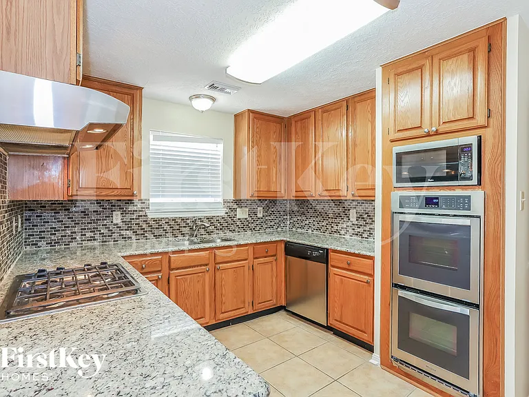 20514 Hampshire Rocks Dr — Photo 6