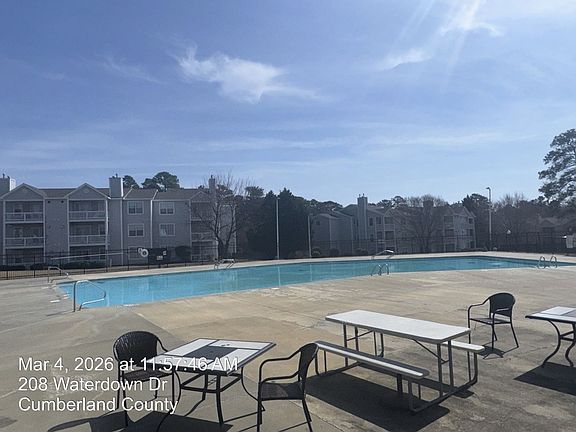3rd image of 217 Waterdown Dr APT 8
