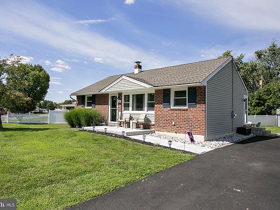 2nd image of 53 Crawford Rd