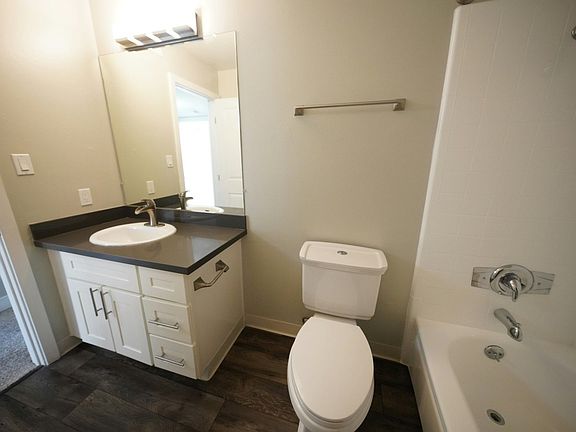 3rd image of 344 Rheem Blvd APT 4