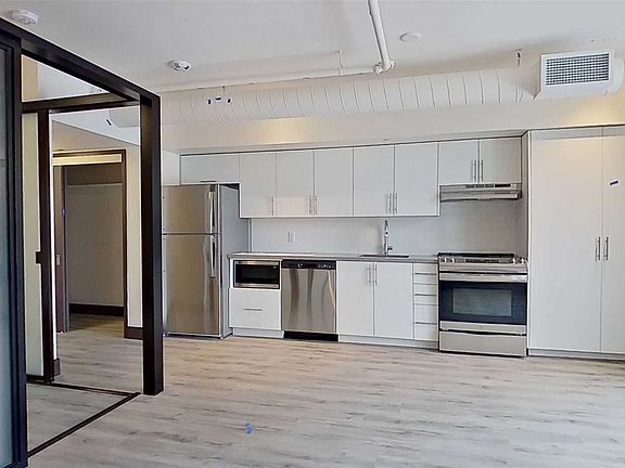 5th image of 121 King St E #506