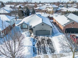 21 Moore St, Stratford, ON N4Z1J4