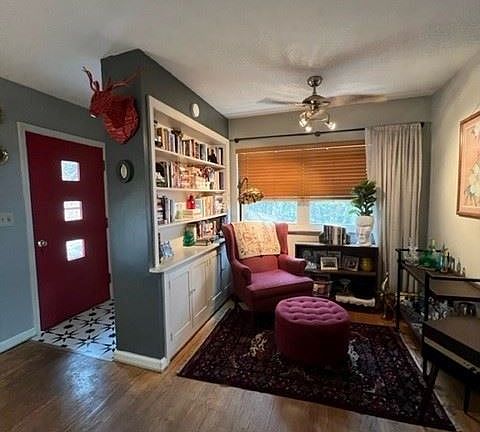 3rd image of 2428 Woodland Ave SW