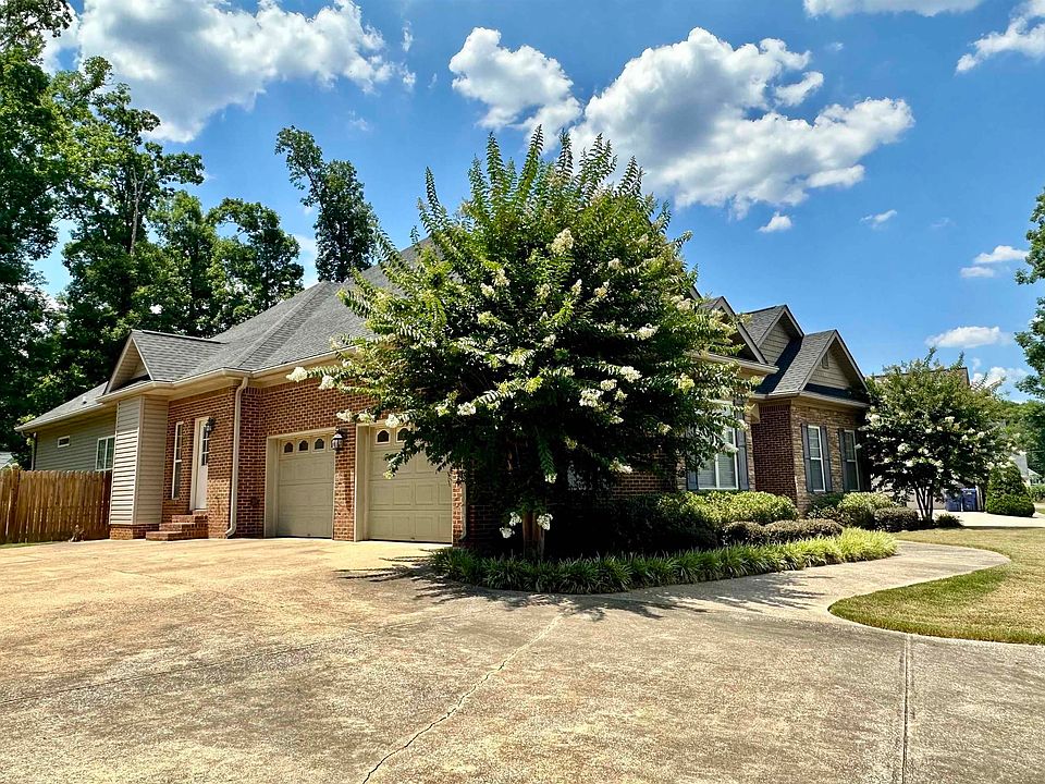2nd image of 100 Rock Creek Ln