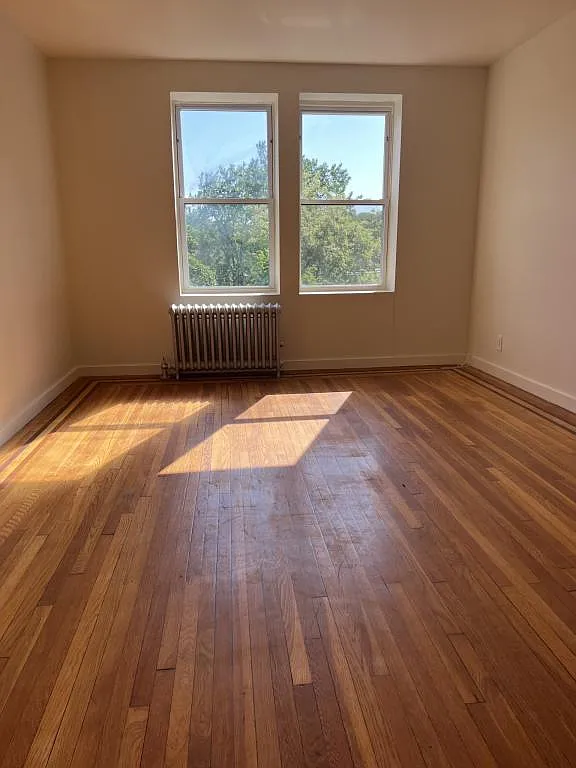 54 Saratoga Ave — Photo 1