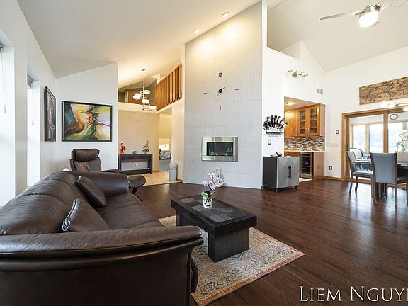 3rd image of 3825 Piute Dr SW