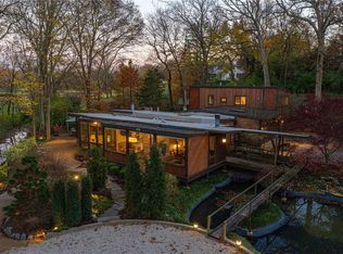 934 Singlepath Ln, Saint Louis, MO 63122