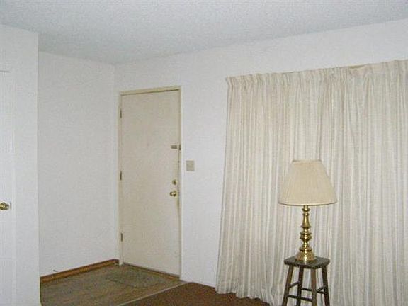 4th image of 6305 Maywood Ln