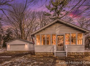 856 Wilson Ave, Norton Shores, MI