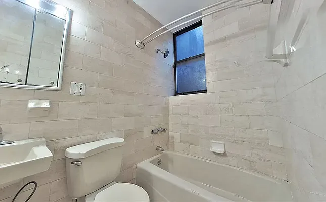 Rented by CitySites Real Estate Group | media 6