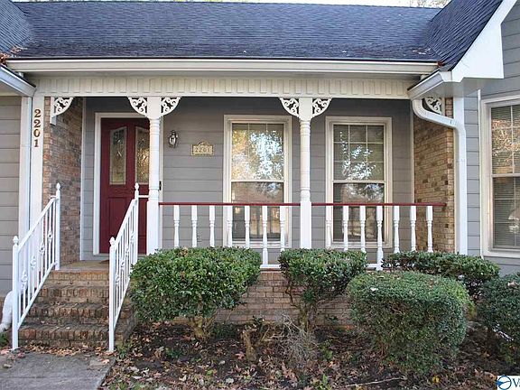 2nd image of 2201 Cheshire Cir SW