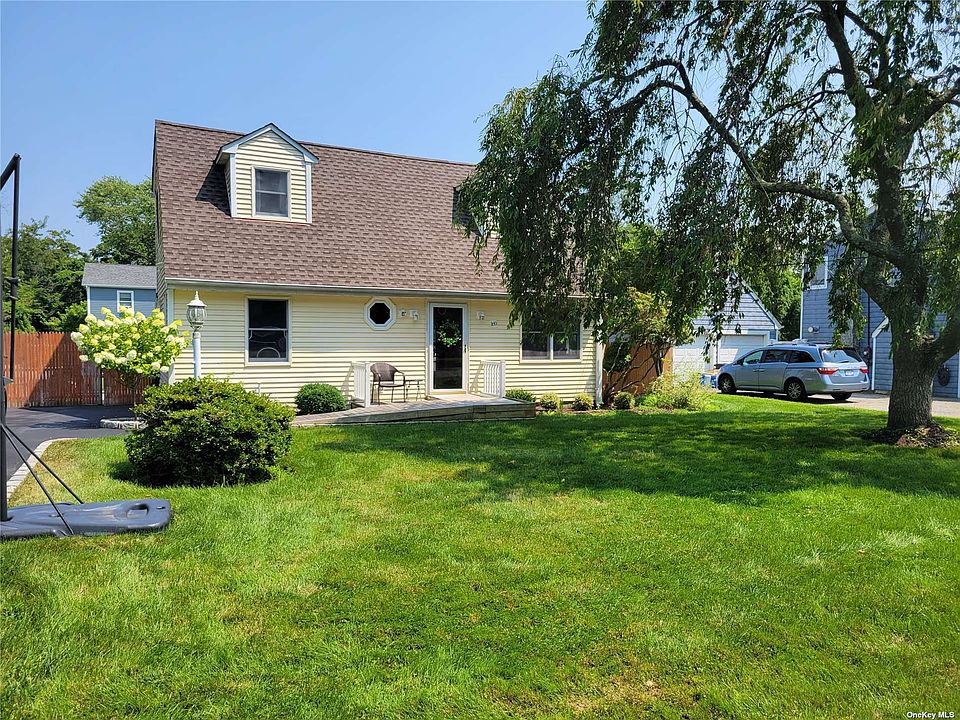 169 Lyman Road, East Patchogue, NY 11772 Zillow