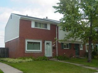 19751 Abrahm St, Clinton Twp, MI 48035