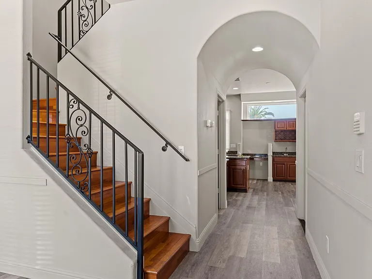 1781 Bali Ter — Photo 3