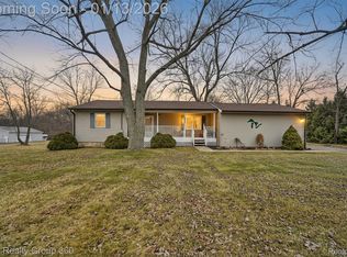 2142 Washington Rd, Lansing, MI 48911