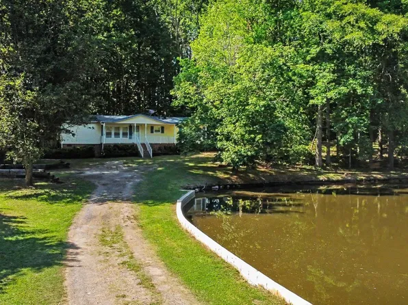 68 Walnut Dr, Woodruff, SC 29388