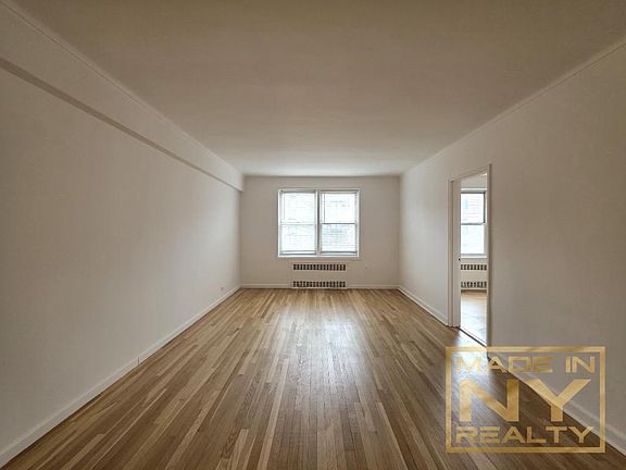 4th image of 64-41 Saunders St #5I2