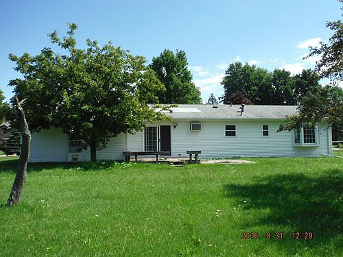 2nd image of 670 Victor Dr