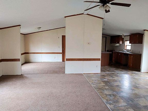 3rd image of 52 Hauser Ave
