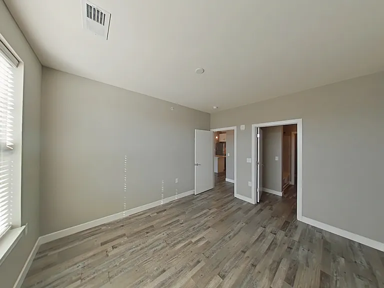 Allure Apartments — Photo 63