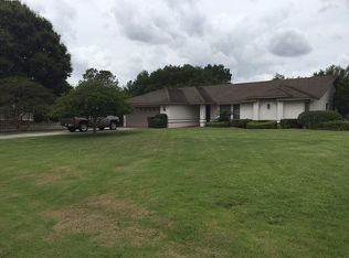 6211 Forestwood Dr E, Lakeland, FL 33811