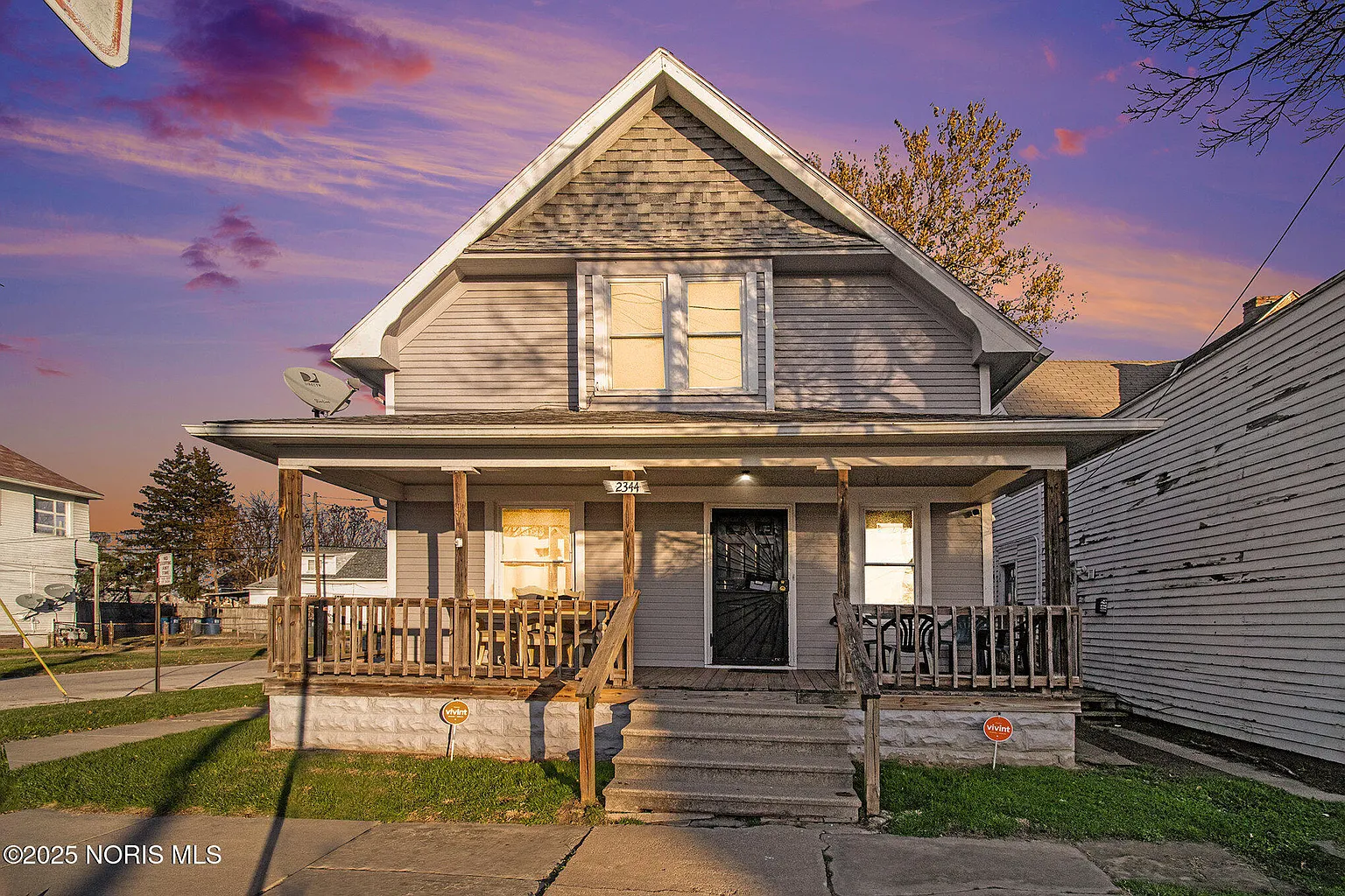 2344 Elm St photo 1