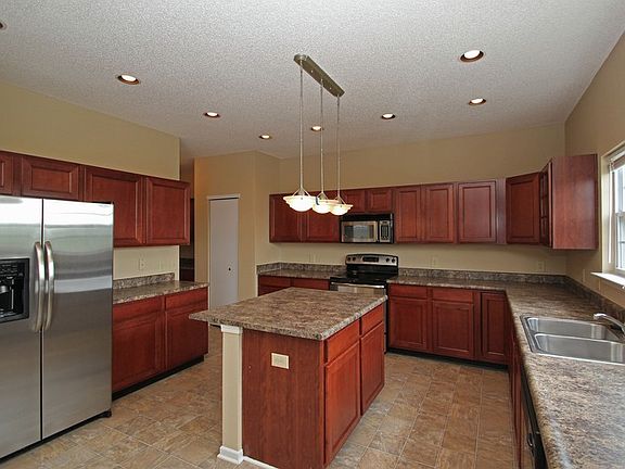 2nd image of 10737 Haven Dr