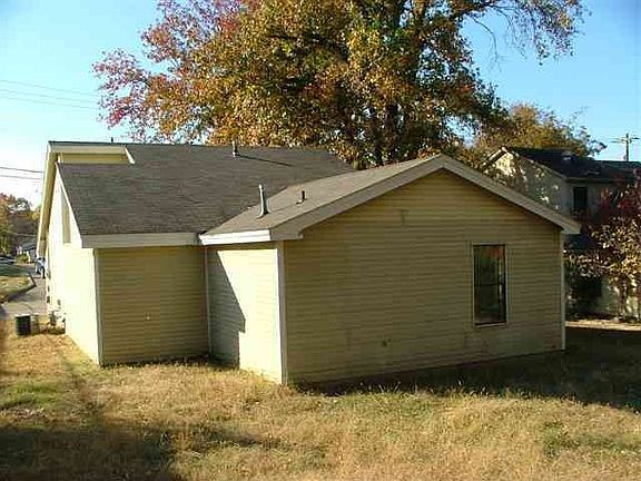 2nd image of 2306 S Culberhouse St