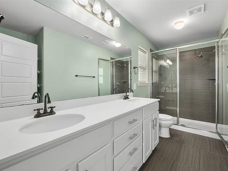 101 Lambert St — Photo 20