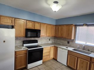 1056 Sahuaro Dr, Sierra Vista, AZ 85635