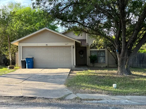 8659 Serene Ridge Dr, San Antonio, TX 78239