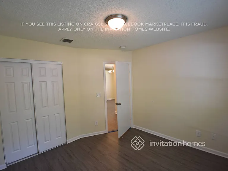 9419 SW 18th St — Photo 10