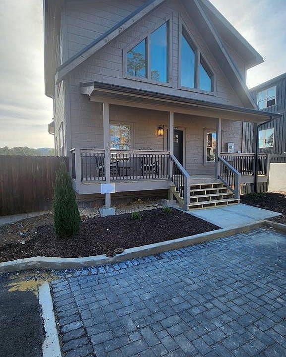 1st image of 2868 Sequoia Rd