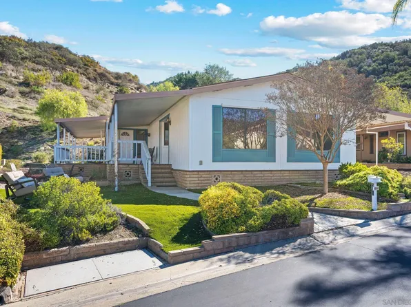 8975 Lawrence Welk Dr Spc 305, Escondido, CA 92026