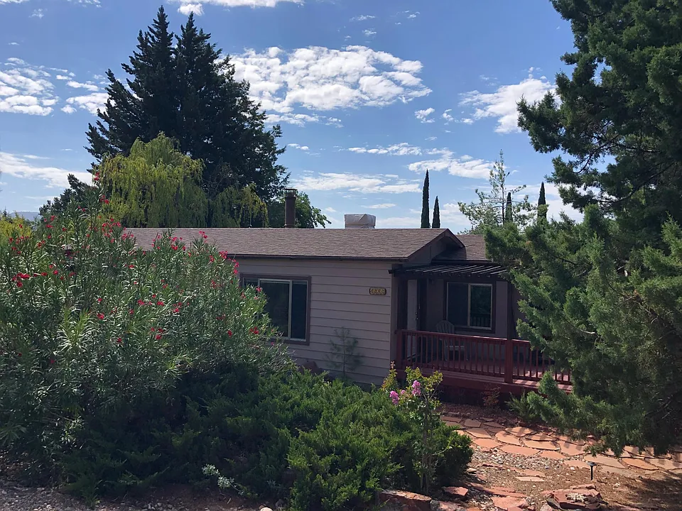 2585 Sunshine Dr