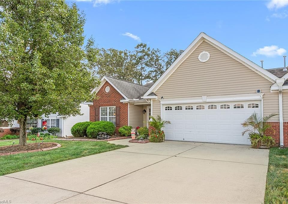 1st image of 216 Slate Dr