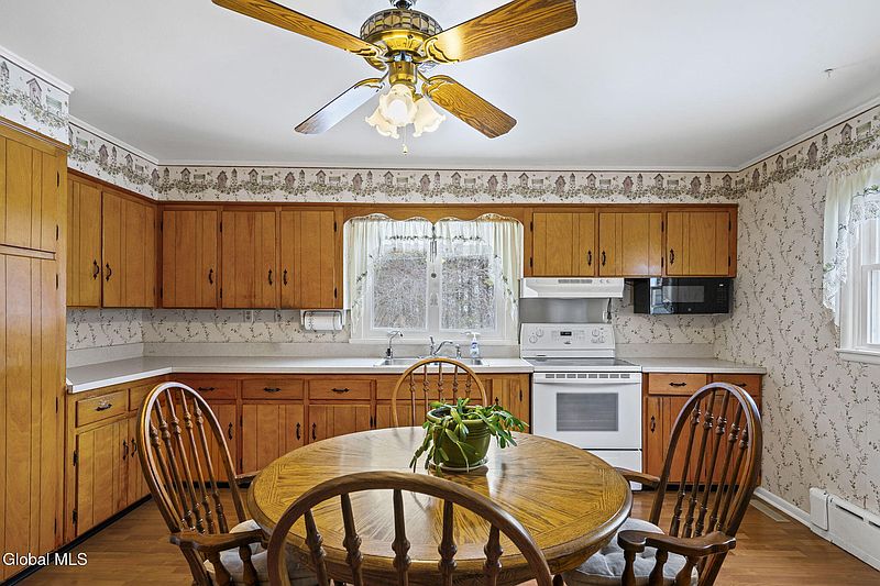 5th image of 92 Helderhill Road