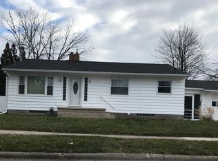 2701 Fitzhugh St, Bay City, MI 48708