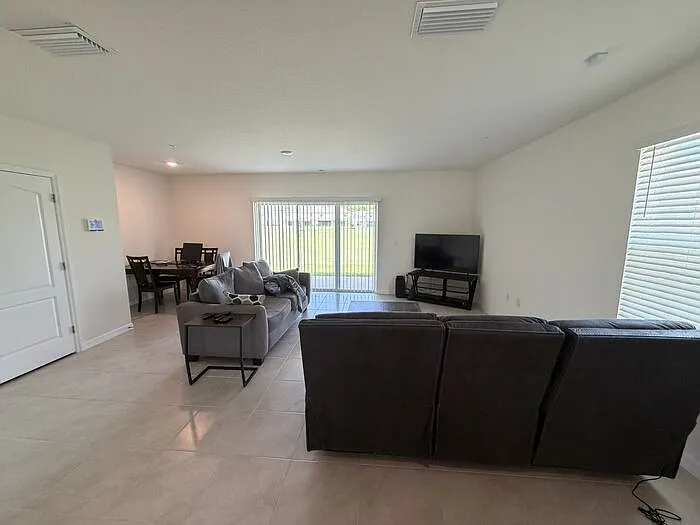 3476 Major Oak Blvd — Photo 2
