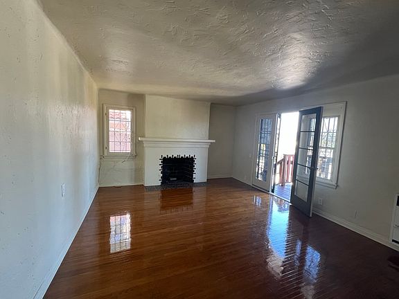 5th image of 6164 1/2 Outlook Ave