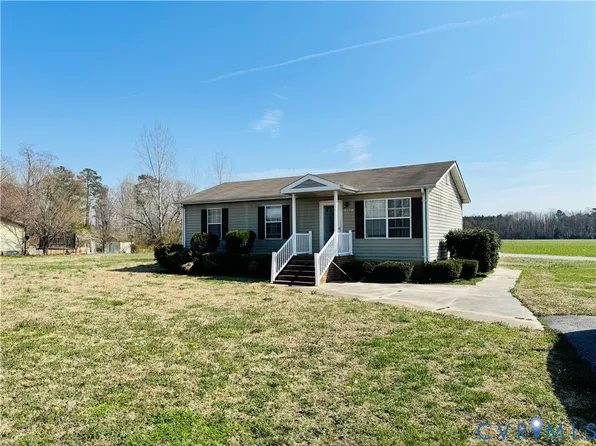 13531 Raynor Rd, Ivor, VA 23866