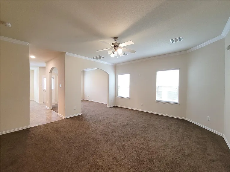 5209 Dauntless Dr — Photo 8