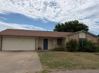 1906 Nimitz Dr, Killeen, TX 76543