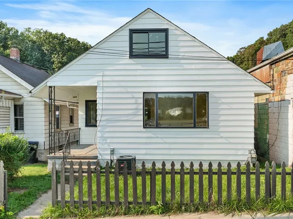 410 5th Ave, Coraopolis, PA 15108