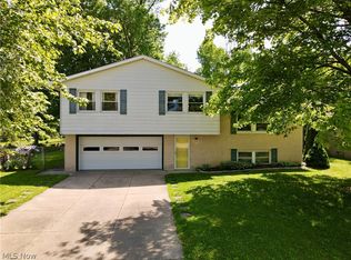 1247 Saxon Ave, Brunswick, OH