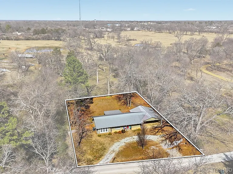 805 Harkey St — Photo 38