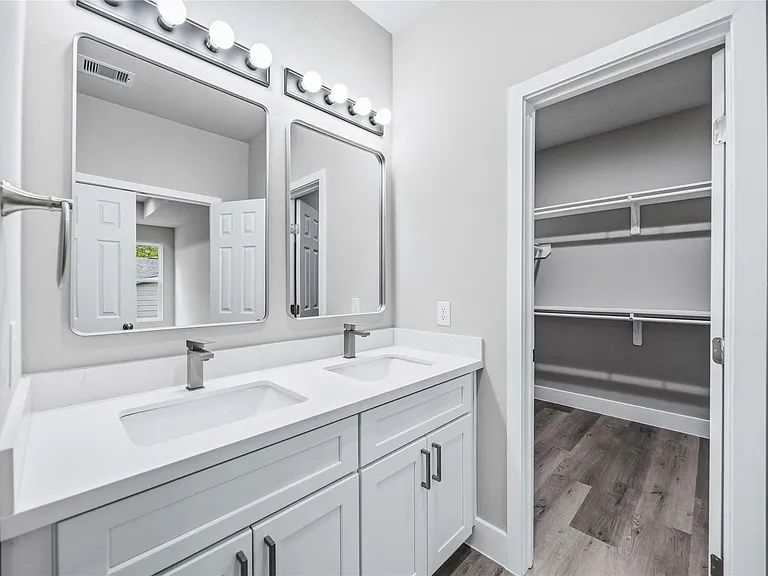 8512 Farqueson St — Photo 27